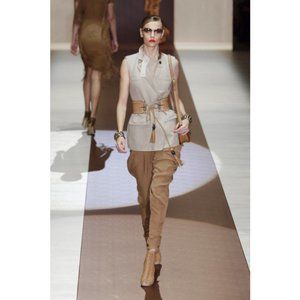 NWT Gucci linen & leather runway sleeveless safari blazer jacket